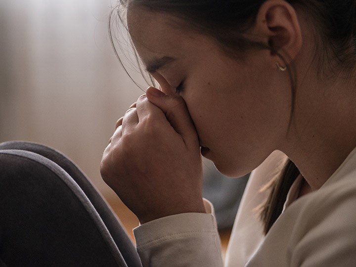 Rouw en verlies bij leerlingen (vo) - deel 1 + 2: Omgaan met en ondersteuning bij rouw mobiele header 4771